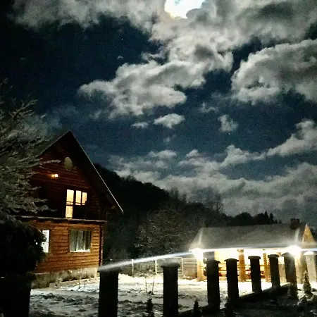 Country house Pid Pikujem