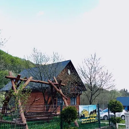 Country house Pid Pikujem Belasovitsa